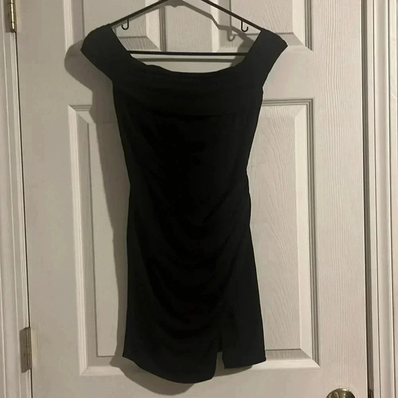 Emerald Square Off the Shoulder Dress - Size Small - Picture 3 of 8